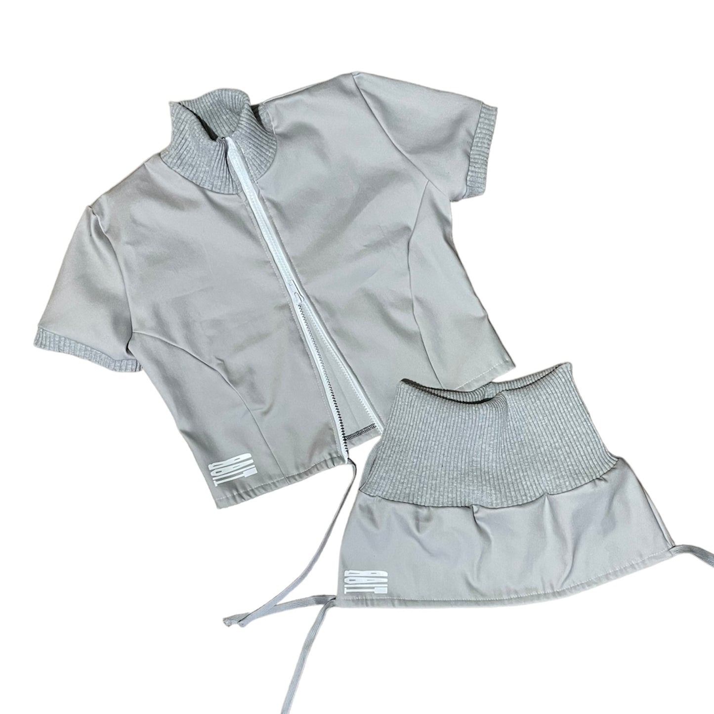 Light grey rib set
