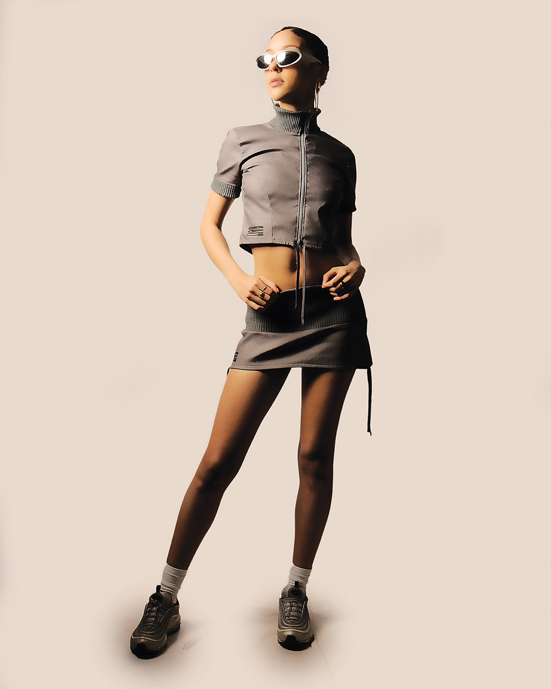 Dark grey rib set