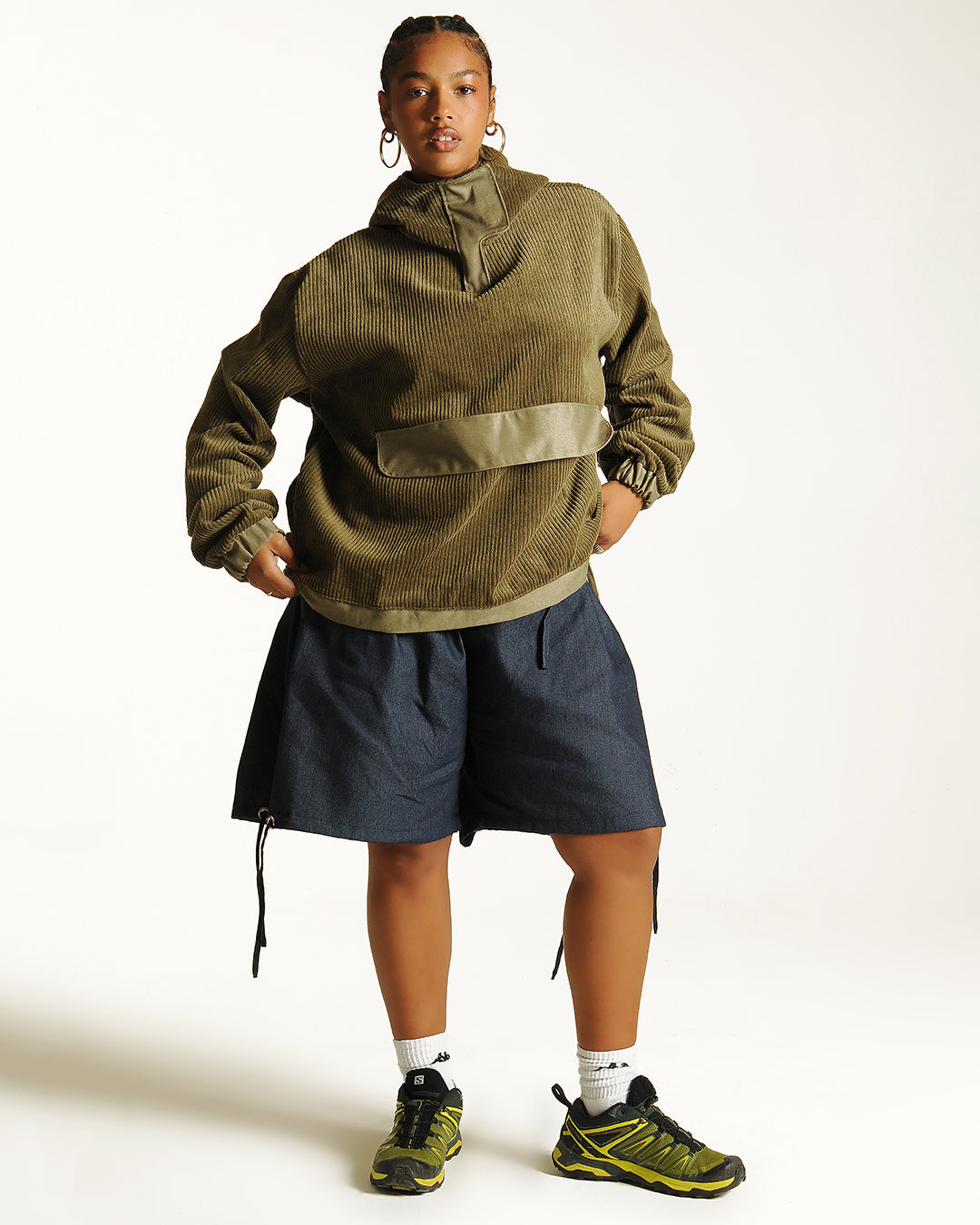 Corduroy single pocket pullover