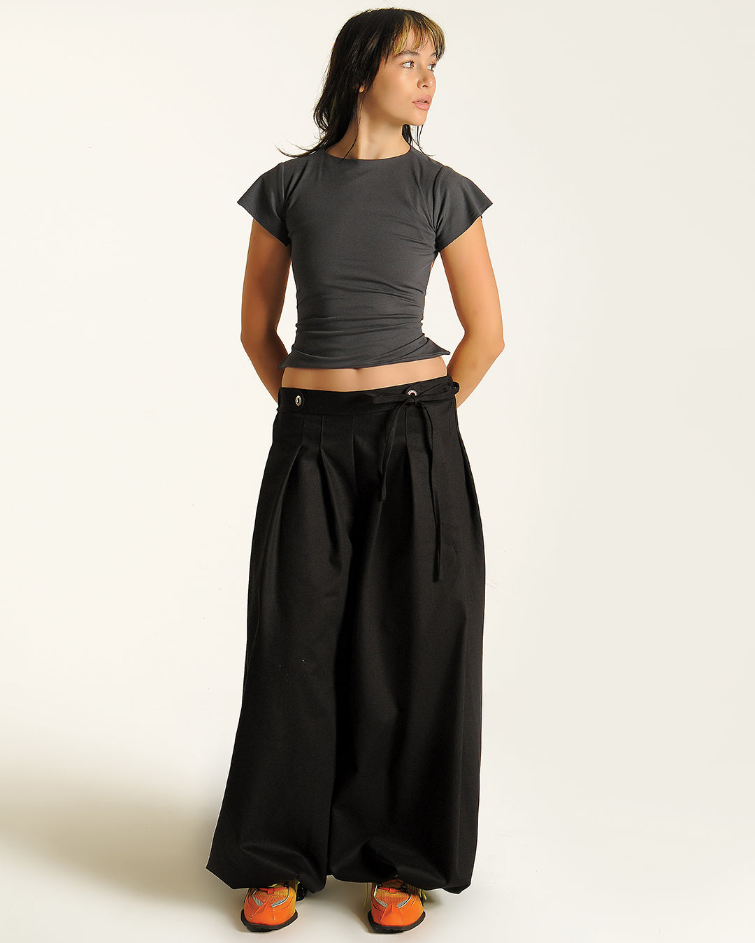 Slinky bow backless top