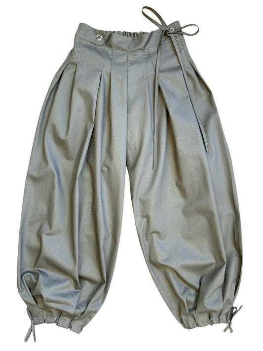 Box pleat baggies