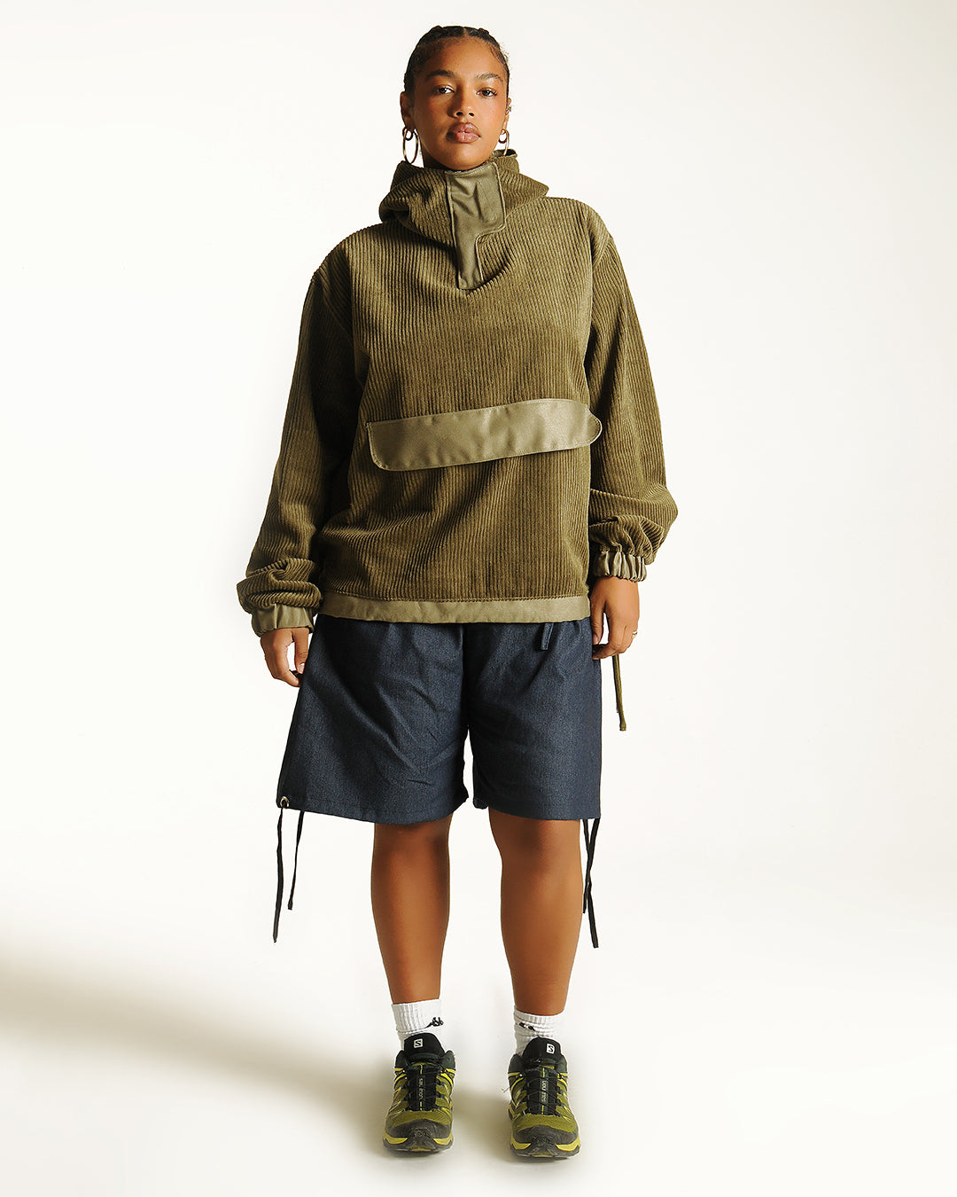 Corduroy single pocket pullover