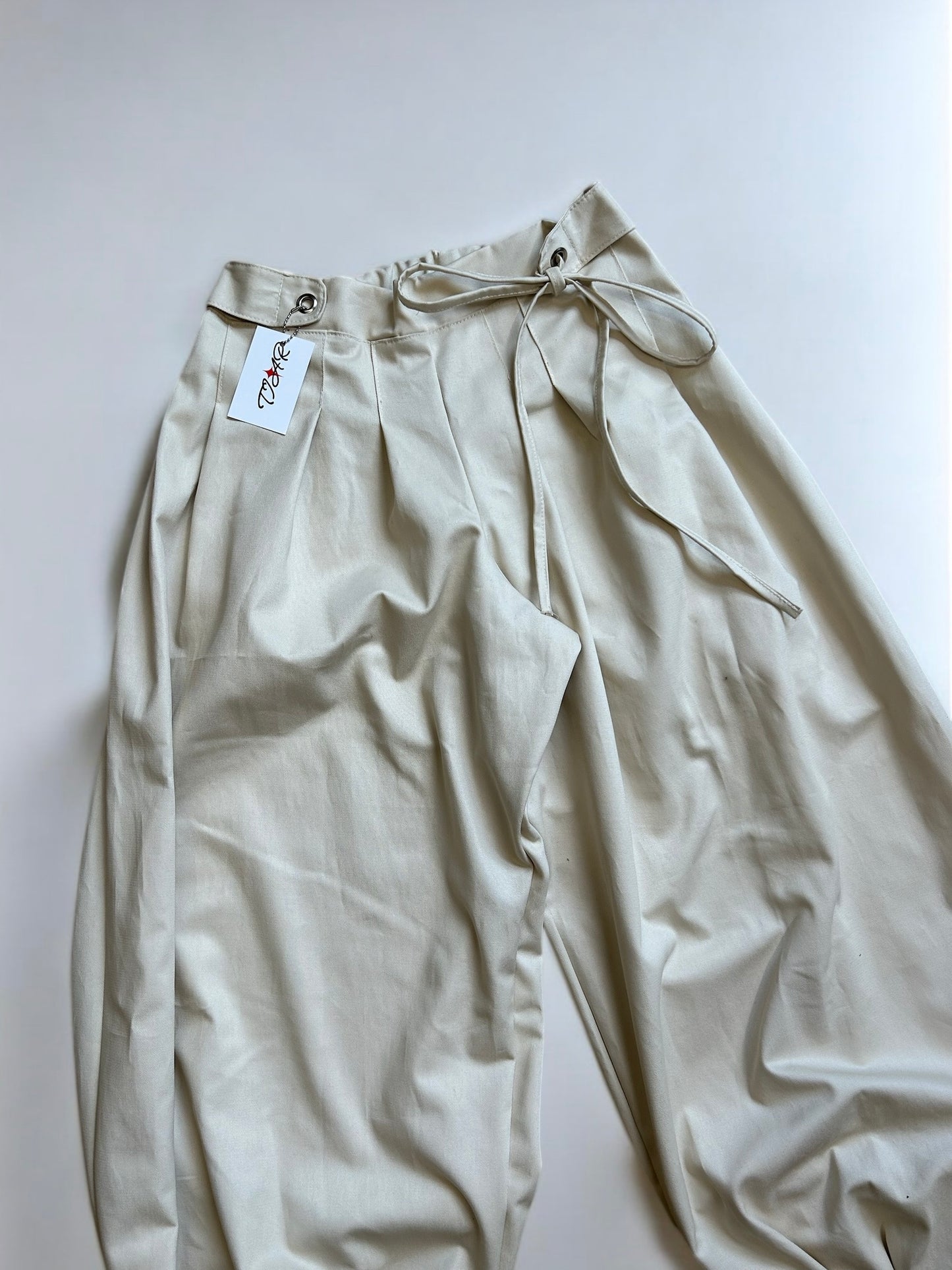 Box pleat baggies- sage, black, cream