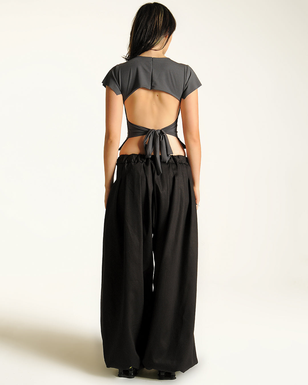 Slinky bow backless top