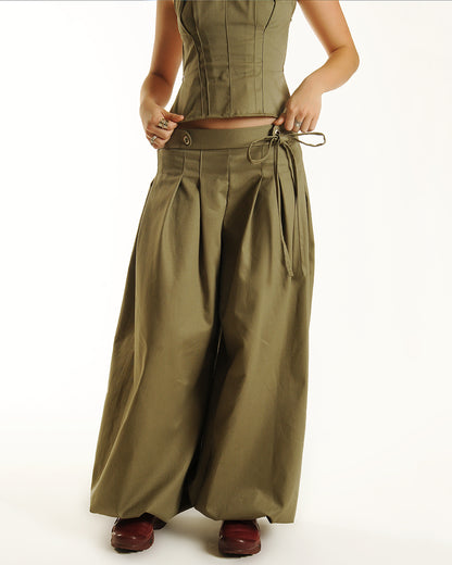 Box pleat baggies- sage, black, cream