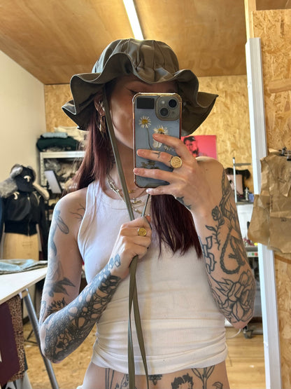 Box pleat boonie