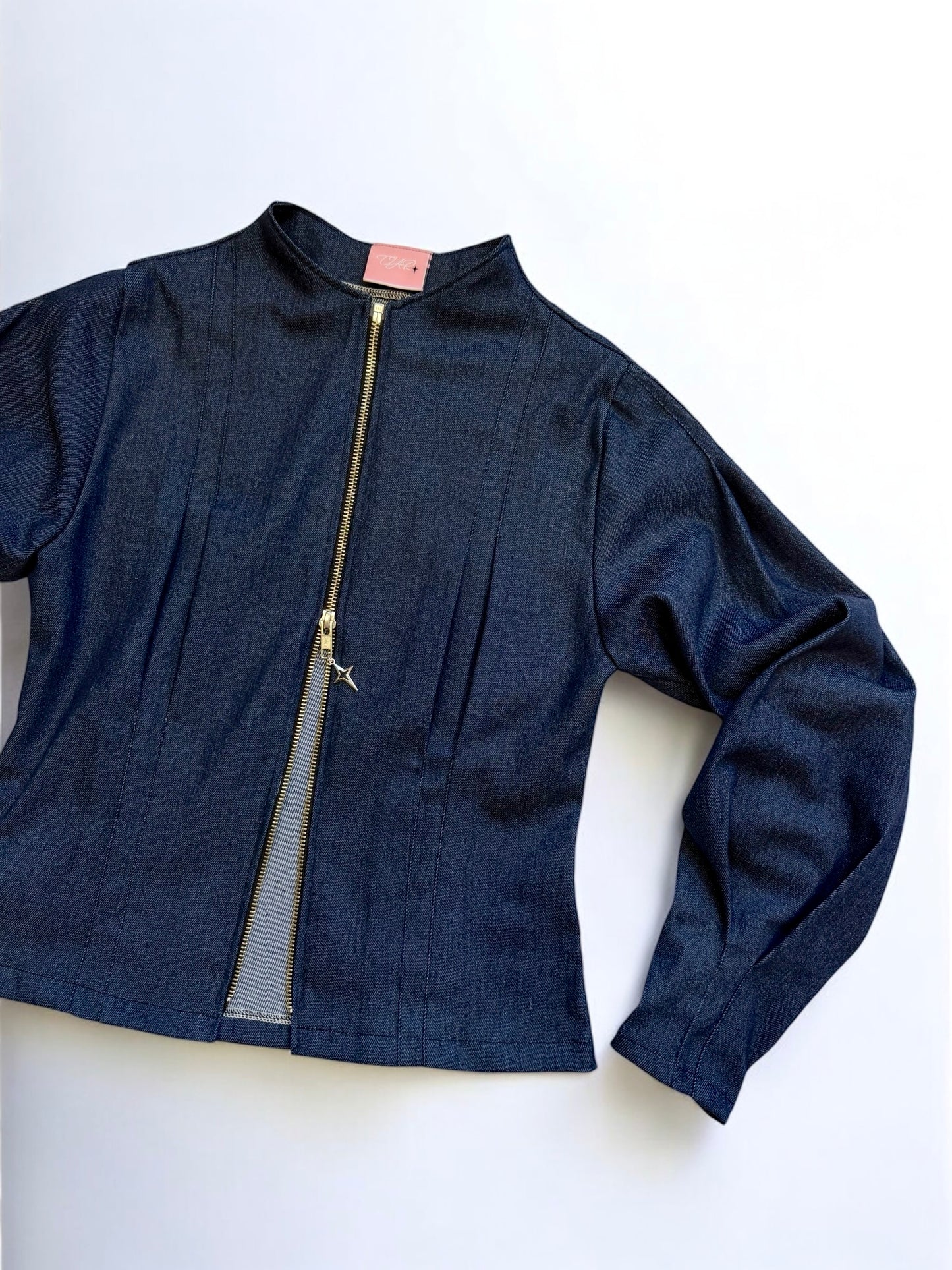 Box pleat zip down shirt