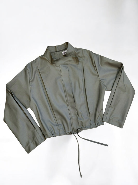 Box pleat bomber