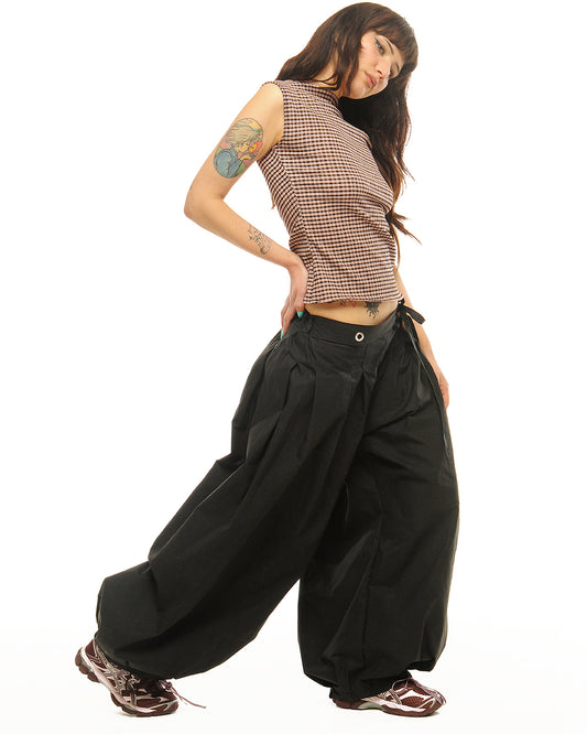 Waterproof nylon box pleat baggies